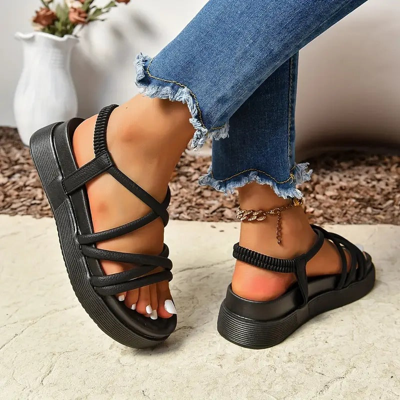 Stijlvolle zomer plateausandalen