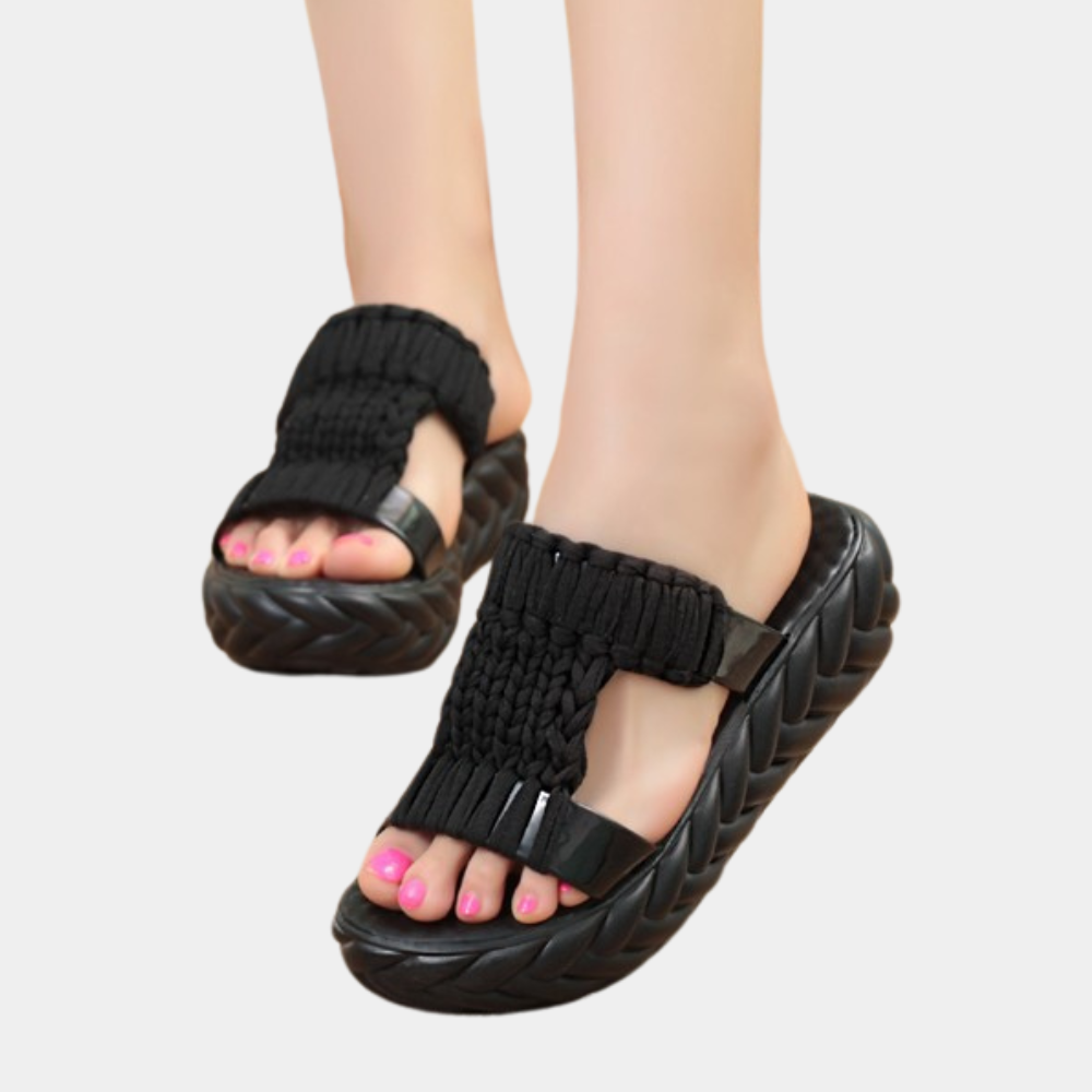 Lia - Stijlvolle gevlochten sandalen voor een zomerse look